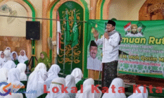 Pak Qosim Cerahkan Emak-Emak Muslimat NU Dukun Lewat Shalawat dan Ceramah