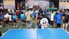 Kolaborasi - Kapolresta Banyuwangi, Forkopimda, SBSI, PTMSI saat membuka Kejuaraan Terbuka Tenis Meja Se Jawa Bali Kapolresta Banyuwangi Cup 2025 dihadapan atlet kelompok umur yang akan bertanding dihari pertama