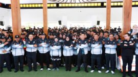 Foto - Bupati Banyuwangi Bersama Forkopimda, KONI Banyuwangi Melepas Keberangkatan Atlit Dan Pelatih Kontingen Porprov IX Jawa Timur 2025 Dari Kabupaten Banyuwangi