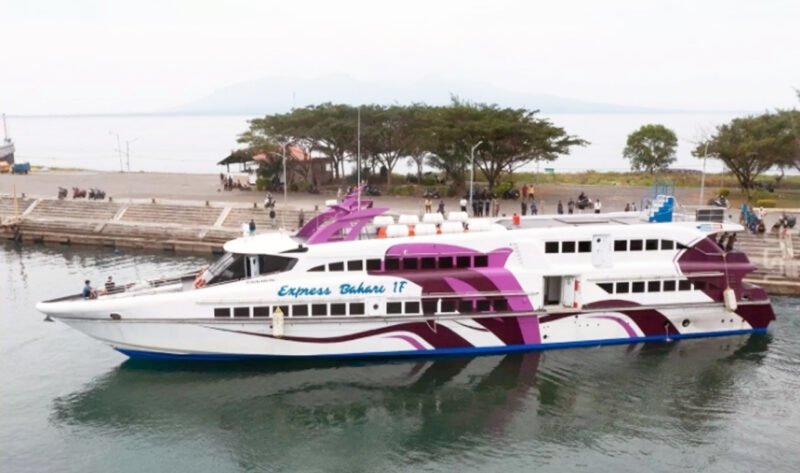 Alternatif Transportasi - Kapal Cepat Express Bahari menjadi alternatif layanan rute Banyuwangi Denpasar  dengan penghematan waktu tempuh hingga 2,5 - 3 jam (Foto : Istimewa/Jatim.co)