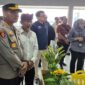 Siaga Dan Dampingi - Kapolresta Banyuwangi turut mendampingi Wapres dalam kunjungan ke Posko Basarnas dan pusat informasi penanganan musibah tenggelam KMP Tunu Pratama Jaya di Pelabuhan Ketapang (Istimewa/Jatim.co) 
