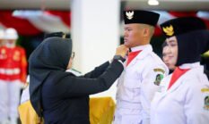 Bupati Banyuwangi Kukuhkan 75 Anggota Paskibraka, Siap Bertugas Di Upacara HUT RI Ke-80