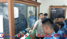 Belajar Sejarah Langsung, Siswa Spemupat Kunjungi Museum Sunan Giri