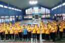 SEMANGAT SPORTIFITAS - Wakapolresta Banyuwangi AKBP Teguh Priyo W, S.I.K berfoto bersama panitia pelaksana dan peserta Kejuaraan Tenis Meja dalam rangka HUT Bhayangkara Ke-80 di internal Polresta yang diikuti Satker dan Polsek se Banyuwangi (Foto : Jatim.co)