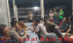 Ujung Dugaan Pemerasan Judi Online: Dua Polisi Nyaris Dihajar Massa di Gresik
